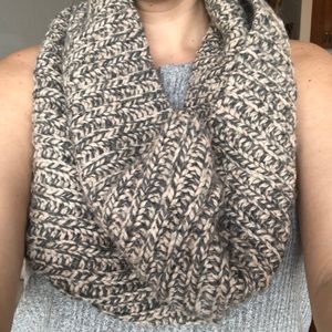 Sunday Best from Aritzia. Cowl neck infinity scarf. Grey, white, and pink.